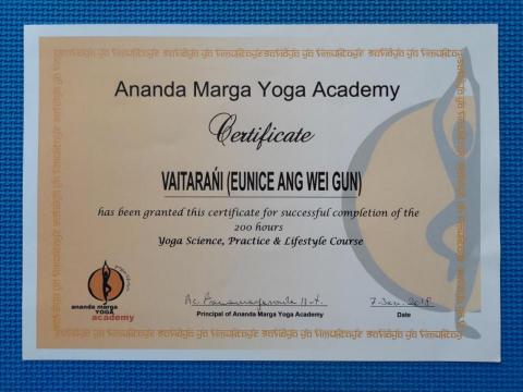 Yoga @石門水庫 - 2017年在新加坡完成200小時瑜伽師培, 2018年1月畢業取得證書
