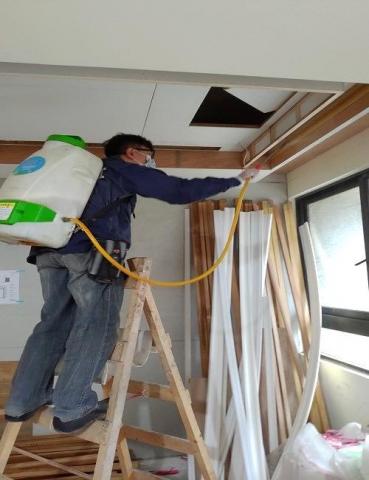 恆冠環衛有限公司 - 裝潢木料防蟲 恆冠環衛有限公司 - 裝潢木料防蟲