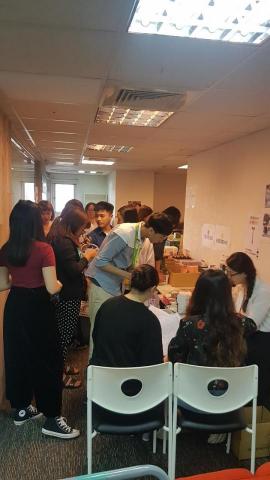 Alex - 台北東區辦公室特賣