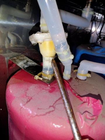 吉賓士達科技有限公司 - 內桶漏水修繕