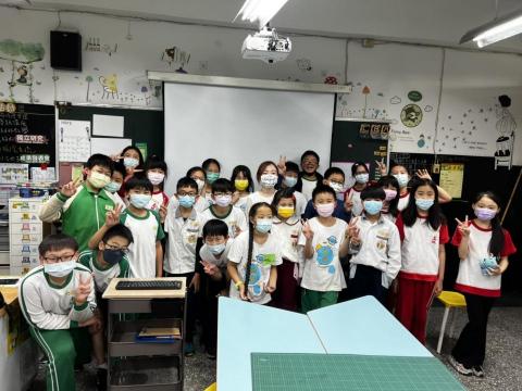 徐阿筌 - 【土城國小資優班口語表達講師】2022/3/25
職稱：口語表達講師
負責項目：
1. 課程規劃與教學
2. 指導學生發想、引導課程氣氛