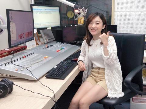 徐阿筌 - 【警察廣播電臺 臺中分臺】
2018/01~至今(在職中)
職稱：節目主持人
工作內容：
1. 節目主持與製作
2. 廣告企劃與配音
工作技能：
經過四年的主持、企劃與投標經驗，能分析
各年齡客戶的需求，並透過廣告與活動做好精準的行銷策略與執行。