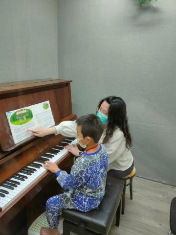 王芊惠 - 教學及陪練