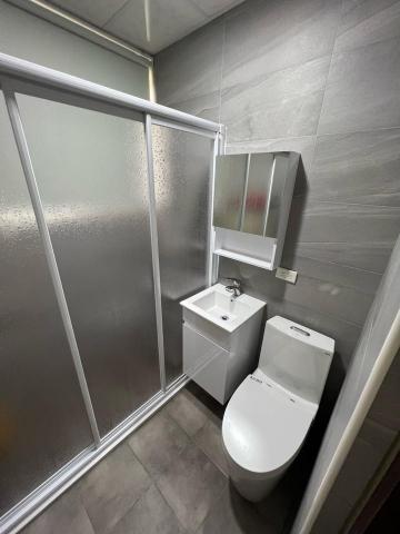 富築室內設計 地板/壁紙/窗簾 - 