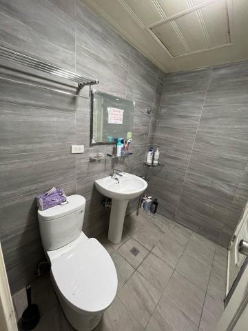 富築室內設計 地板/壁紙/窗簾 - 