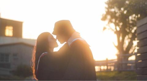 落日餘暉影像工作室 -  愛情故事