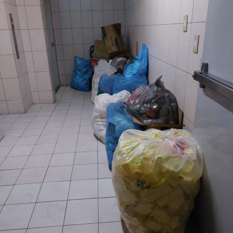  陳玉蓮 - 大樓垃圾清潔