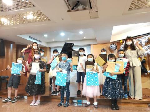 Liz老師🎵快樂學音樂 - 