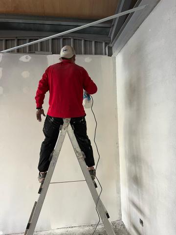 允鑽企業社 - 油漆//噴塗，施工