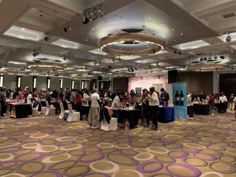 勁揚國際有限公司 - 國際酒展專業侍酒服務