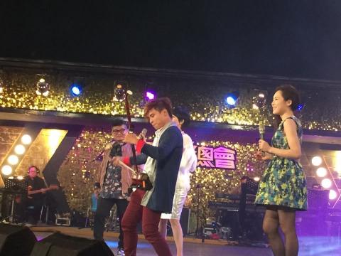 爪哥的二胡教室 - 在超級夜總會當主秀