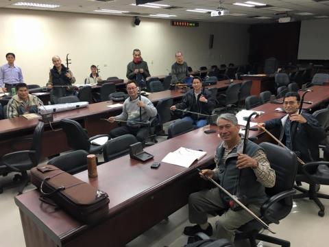 爪哥的二胡教室 - 公司勞教大班教學
