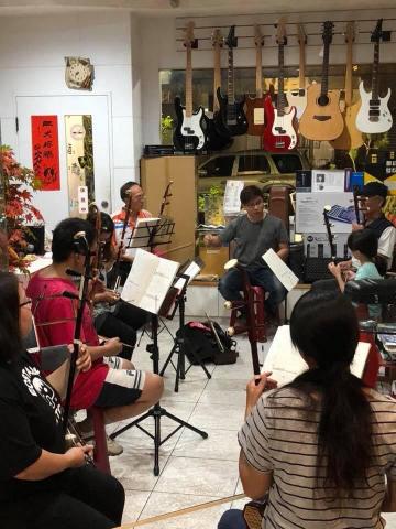 爪哥的二胡教室 - 音樂教室大班教學