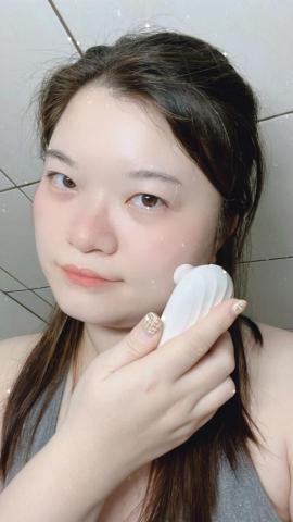 趙心田 - 肌膚檢測 趙心田 - 肌膚檢測