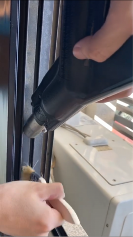 蟎の職人 - 窗溝的縫隙吸的清潔溜溜！