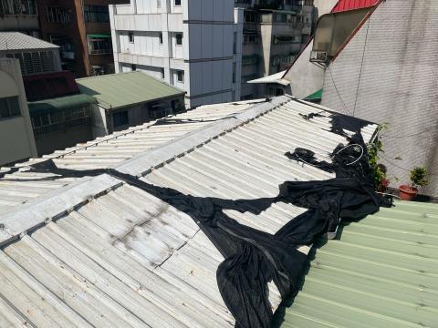 皇錦有限公司 - 和平東路一段鐵皮隔熱施工前 皇錦有限公司 - 和平東路一段鐵皮隔熱施工前