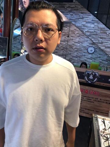 提供桌球服務的專家汪汲鮄