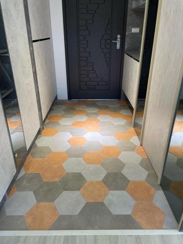 聖辰地板設計(塑膠地板代工達人賴桑) - 日本??小六角塑膠地板(六邊倒角) 聖辰地板設計(塑膠地板代工達人賴桑) - 日本??小六角塑膠地板(六邊倒角)