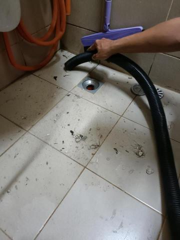 富予工程行 - 油垢清除