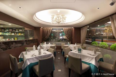 呂志傑 - 簡潔舒適的用餐氛圍，食物與伴侶的存在才是主題