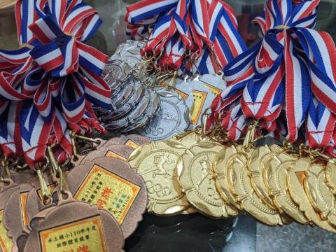 周愉宸 - 獎盃、獎牌製作