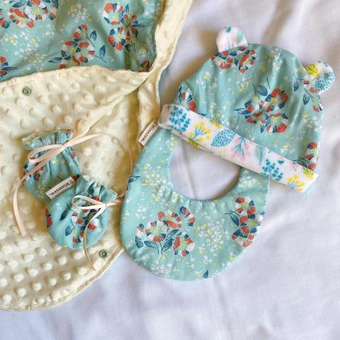 Minnsew縫紉工作室 - 寶寶用品｜防踢被、豆豆毯、彌月禮盒、圍兜、寶寶手套、寶寶帽子、奶嘴鏈