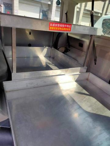 宏申工程行 - 箱型採購車內貨架訂做