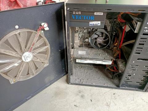 銘成資訊 - 主機定期保養清潔