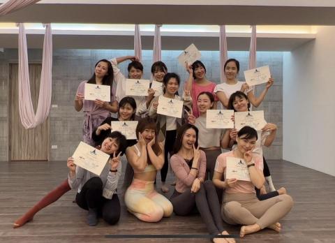 Ming yoga 哈達瑜伽空中瑜珈 - 