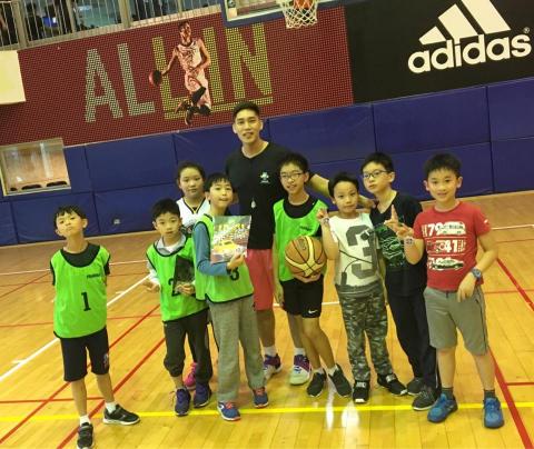 鍾宣義 - 運動中心籃球訓練營（中班制）