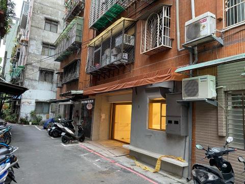 采映數位影像有限公司 - 戶外帆布型遮雨棚製作安裝