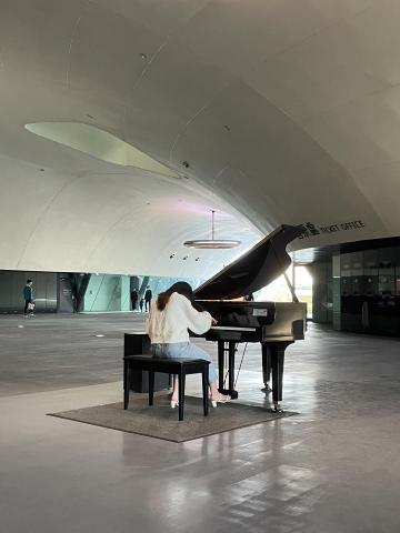 吳怡芸老師 鋼琴教學 - 2021於衛武營露天鋼琴公開演出