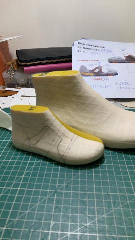 蕭金雄 - 鞋靴童鞋開版作業