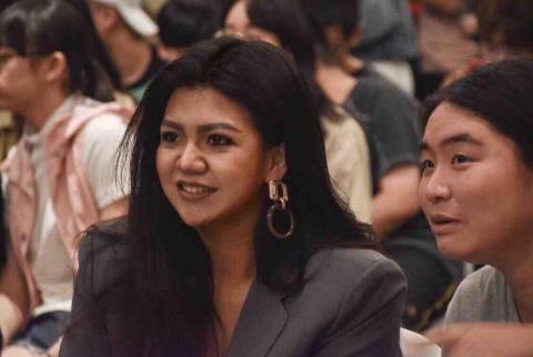 提供型錄服務的專家Janine Fang