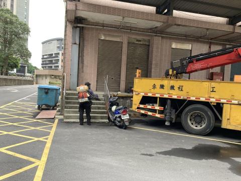 頂頂企業有限公司 - 台電殺菌消毒作業