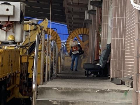 頂頂企業有限公司 - 台電殺菌消毒作業