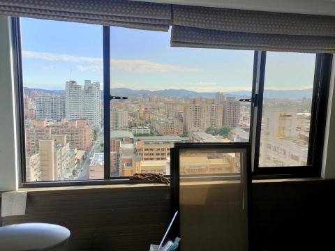 愛潔清潔專業委託 - 窗戶清潔