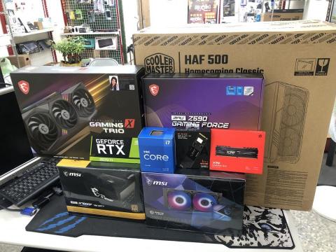 明誠科技 - 客戶訂購電腦實圖