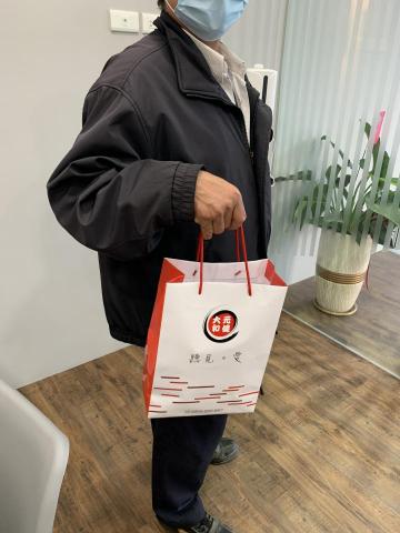 元健助聽器高雄楠梓店 - 