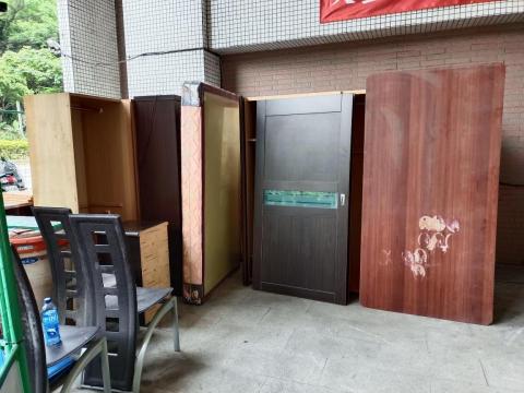 銘鋐工作室 - 桃園電梯大樓清運傢俱5