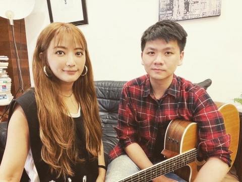 政緯吉他教學 - 黃美珍直播樂手