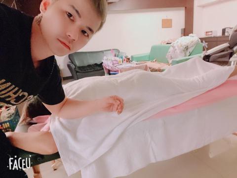 專業按摩調理師（到府服務and工作室） -  到府服務身體放鬆
