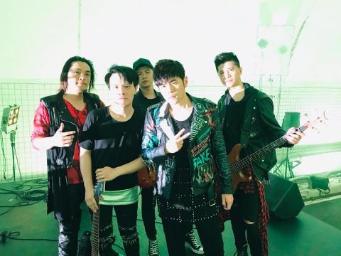 政緯吉他教學 - 周杰倫叱吒風雲MV樂手