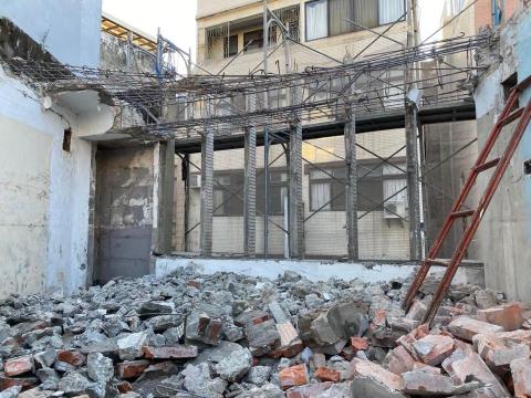 大員林拆除工程 - 樓版面打除