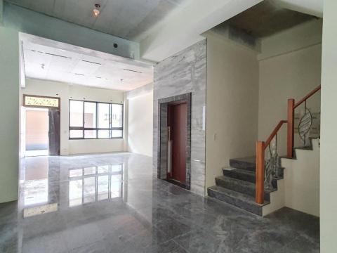 家事B達 - 清潔100坪的透天厝