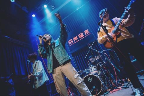 黃裕庭 -  浪人馬丁尼樂團表演實錄