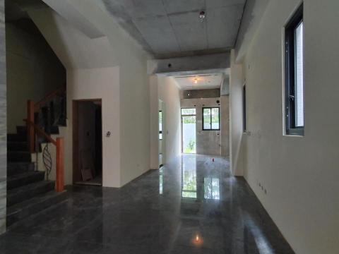 家事B達 - 清潔100坪的透天厝