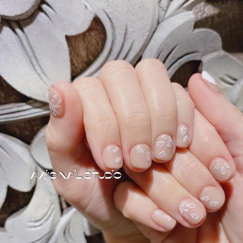 洧彤美甲設計 -  自帶網路照片作品