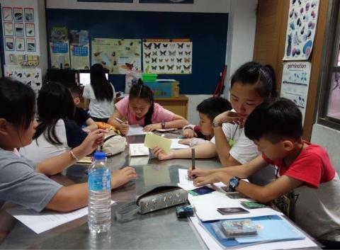 張芷綺 - 陪伴學生學習成長