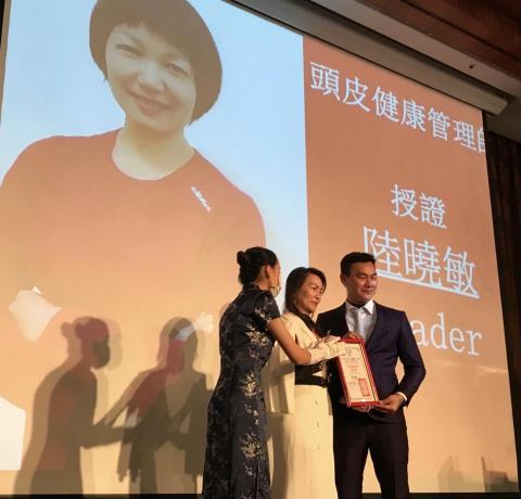 小魚老師 - 擔任親善大使的我，能用有效的溝通方法進行教學，耐心及細心更是不可或缺的